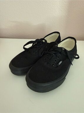 Vans Kids Black Low-Top Lace-Up Sneakers